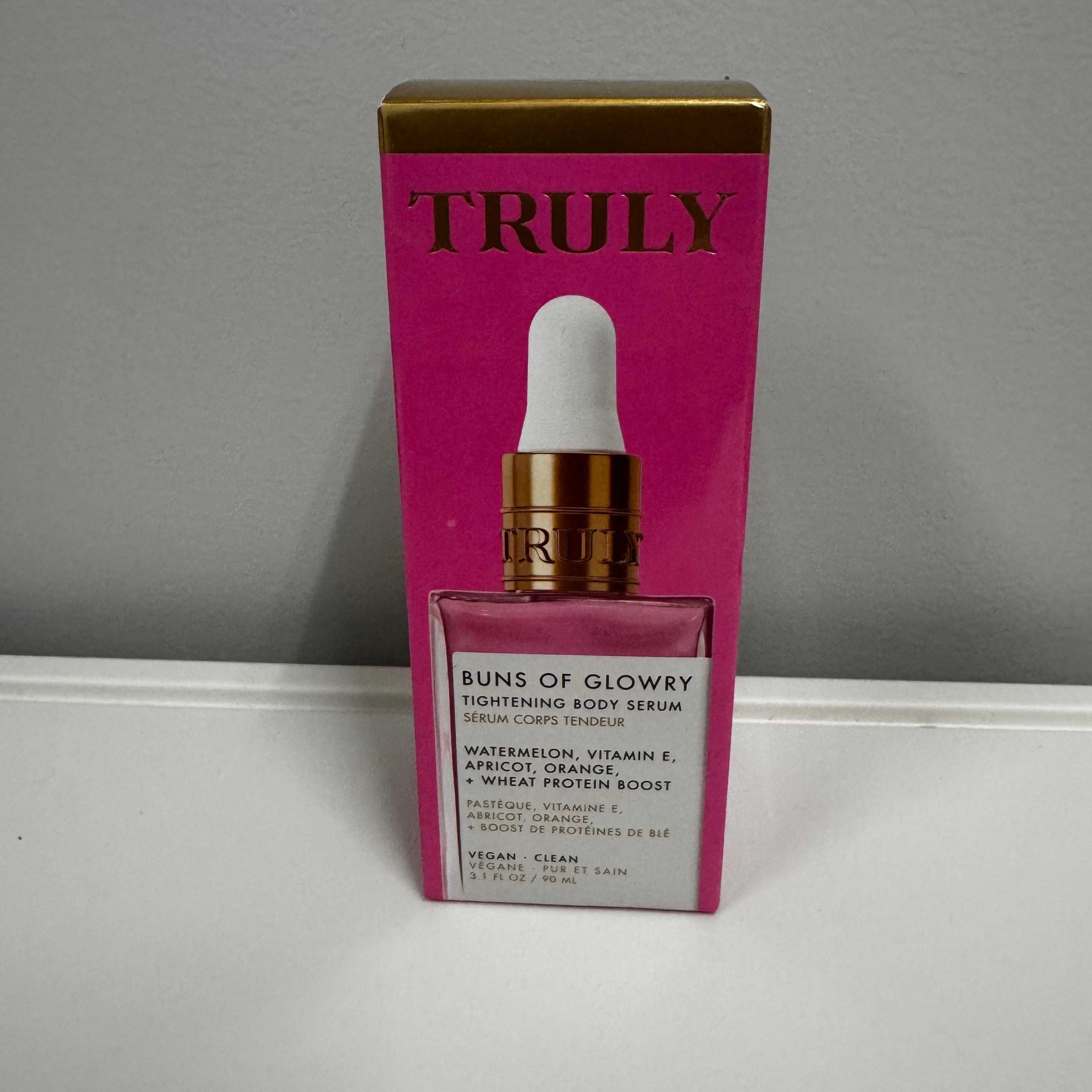 Truly – Buns of Glowry Tightening Body Serum (3.1 fl oz)