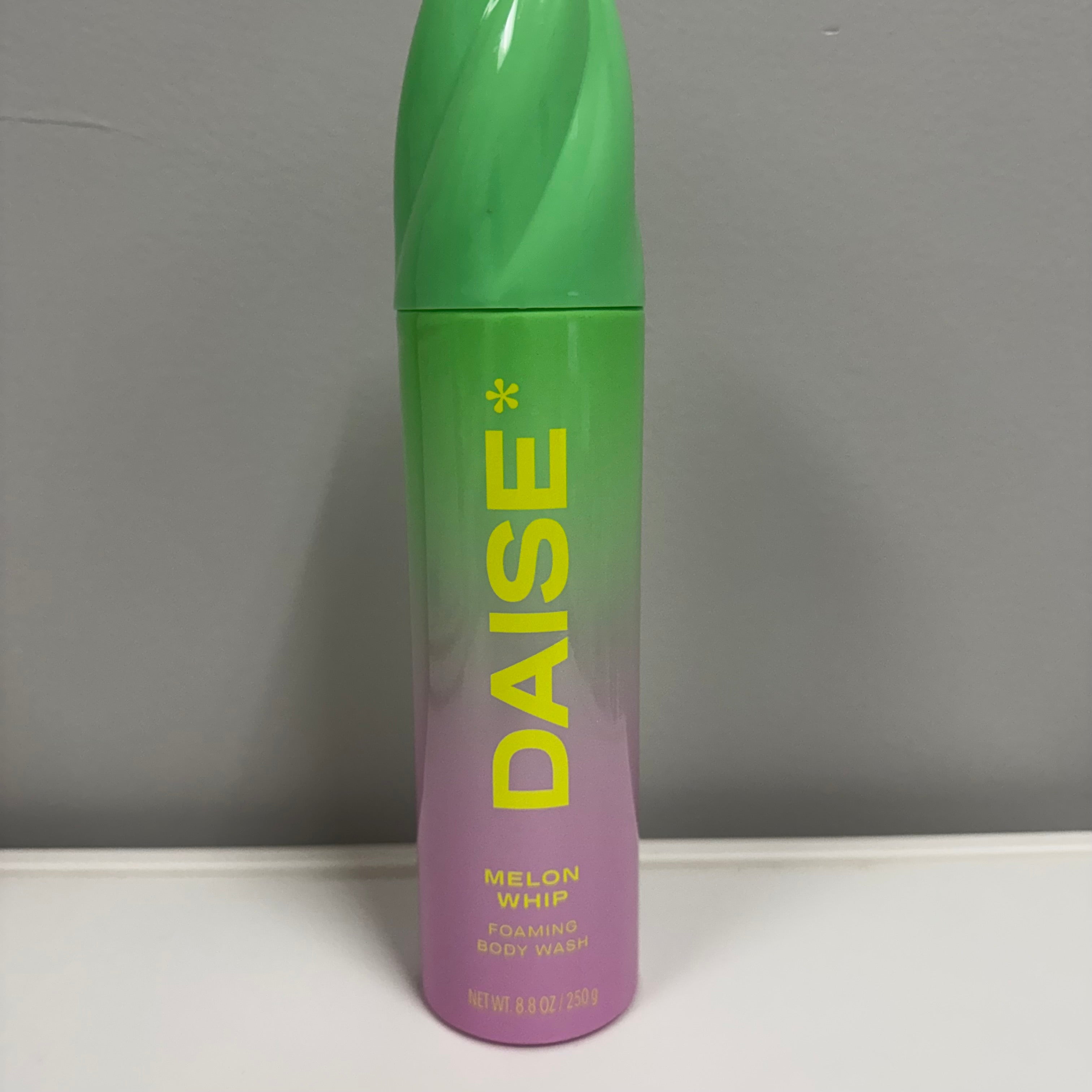DAISE – Melon Whip Foaming Body Wash (8.8 oz)