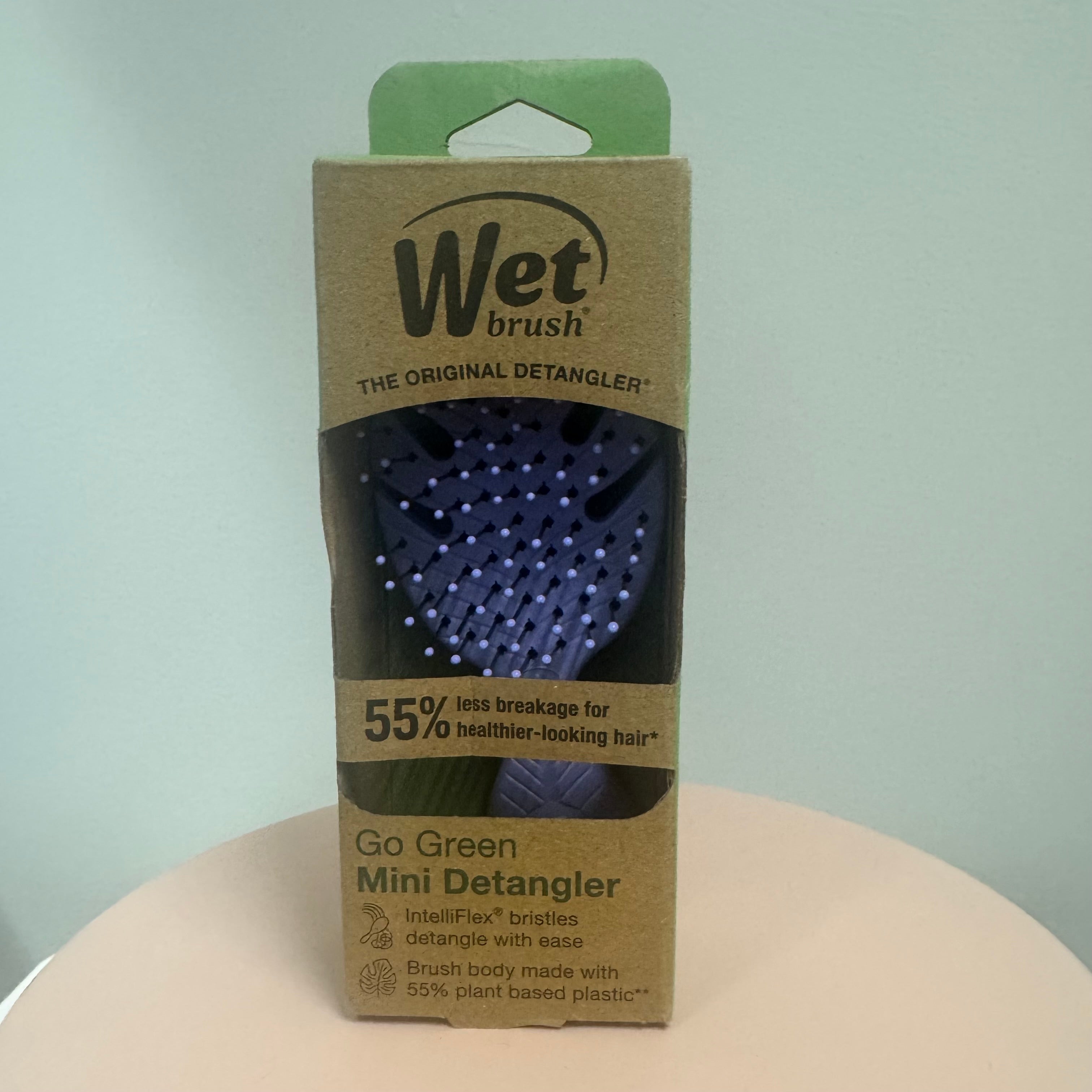 Wet Brush Go Green Mini Detangler – Purple (55% Plant‑Based Plastic)