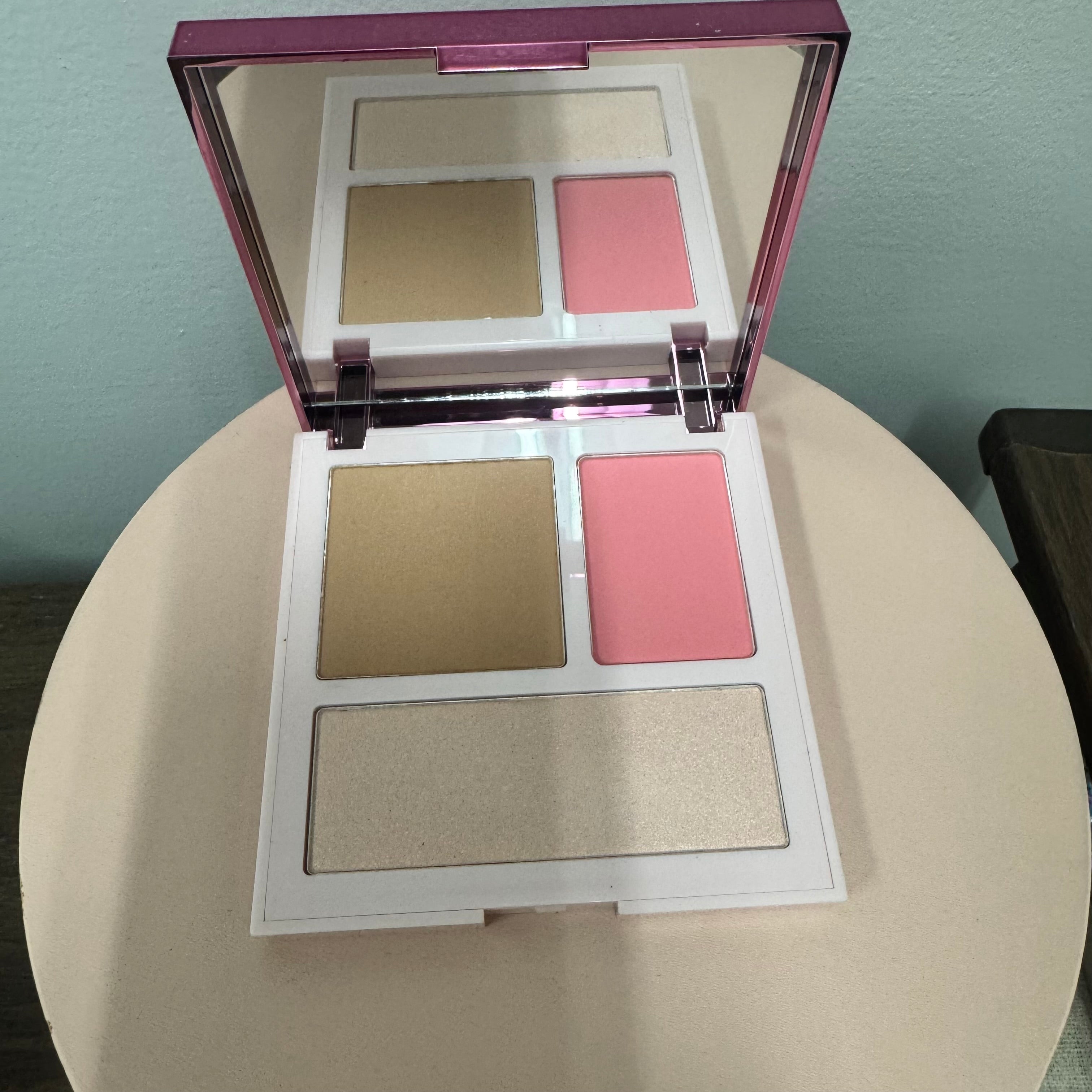 Doll 10 Proven Beauty Solutions Palette (Set of Face and Eye Essentials)