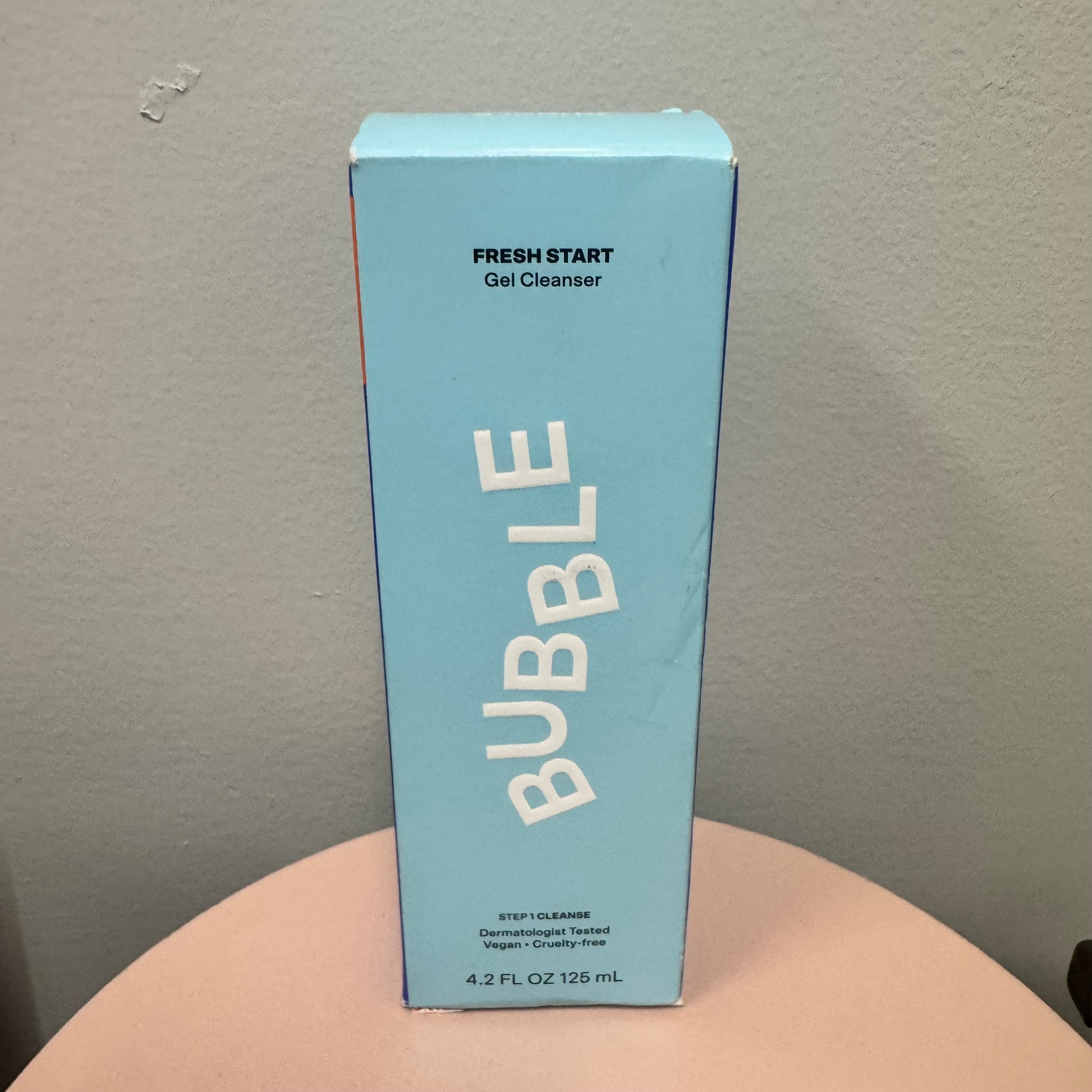 Bubble Fresh Start Gel Cleanser (4.2 fl oz / 125 mL)