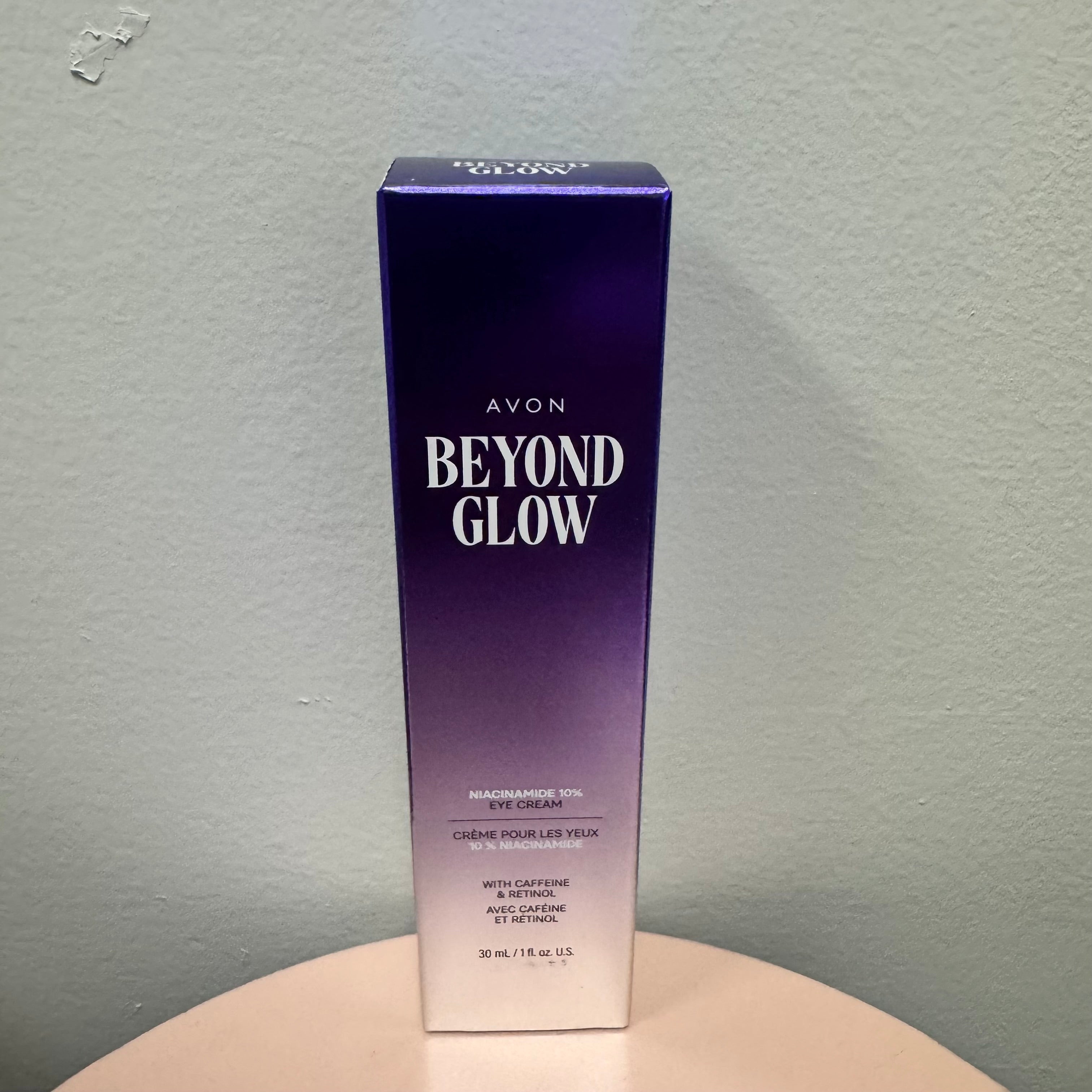 AVON Beyond Glow Niacinamide 10% Eye Cream with Caffeine & Retinol (1 fl oz / 30 mL)