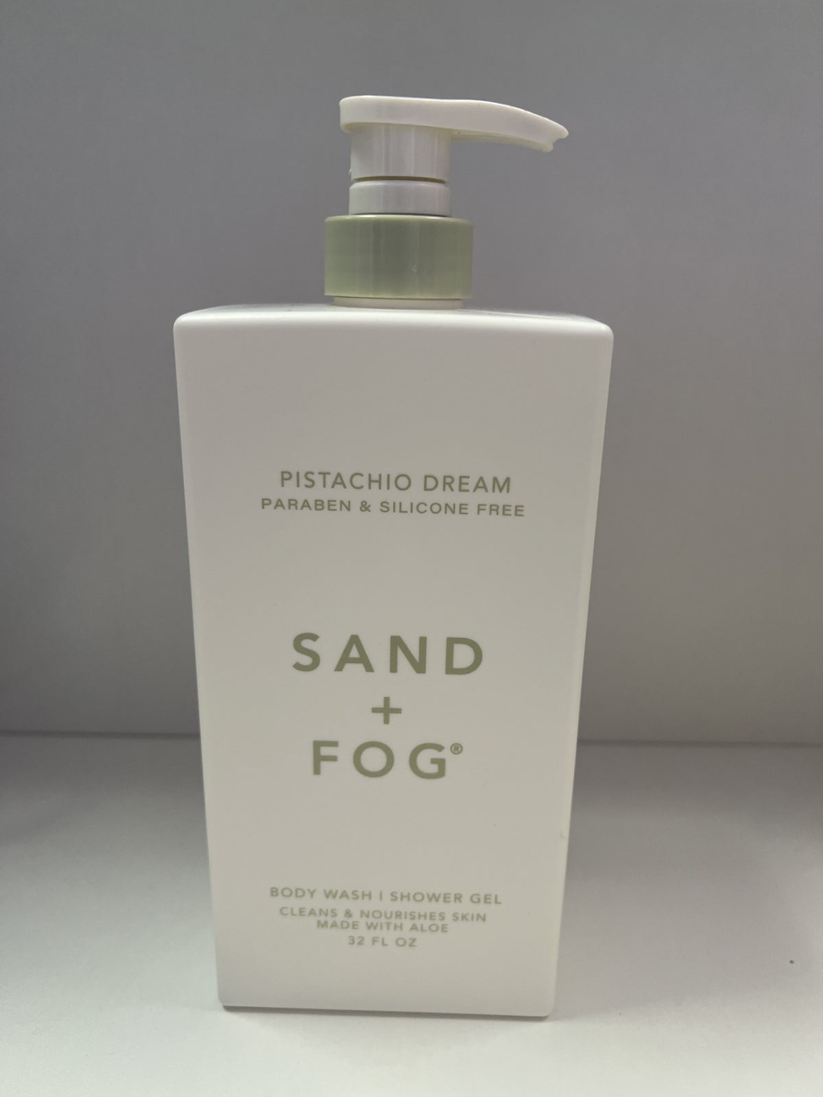 Sand and Fog Body Wash / Shower Gel 32 fl oz